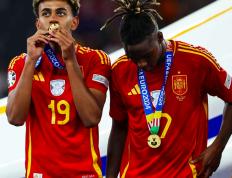 IM体育-欧国联决赛将上演双雄争霸之战