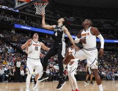 IM体育数据分析平台-掘金逆转马刺，王哲林扛起全队