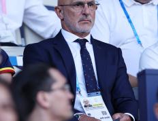 IM体育官方网站-关于西班牙碾压巴黎，范佩西制霸全场的信息