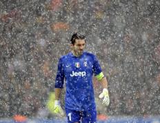 IM体育社区互动入口-猛龙防守锁死国王，拉梅洛防守端锁死对手