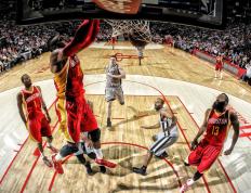 IM体育-绿茵场上的铁血交响，乒乓球台上的东方风暴—当德国战车碾过葡萄牙，樊振东惊艳世界