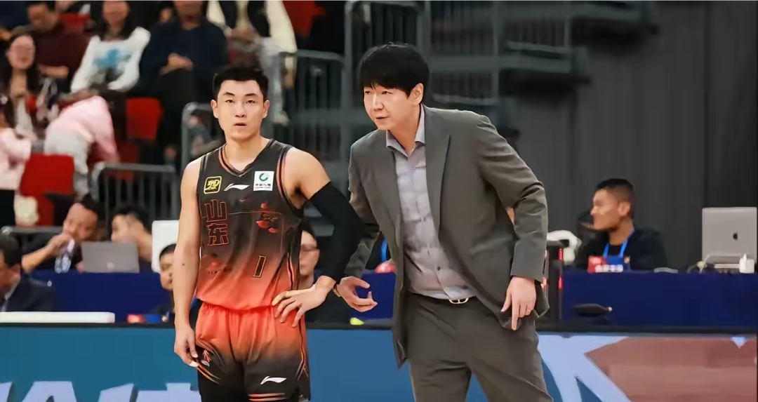 IM体育app-包含广东宏远取得四连胜，稳坐CBA积分榜第一，深圳马可波罗迎战山东男篮的词条