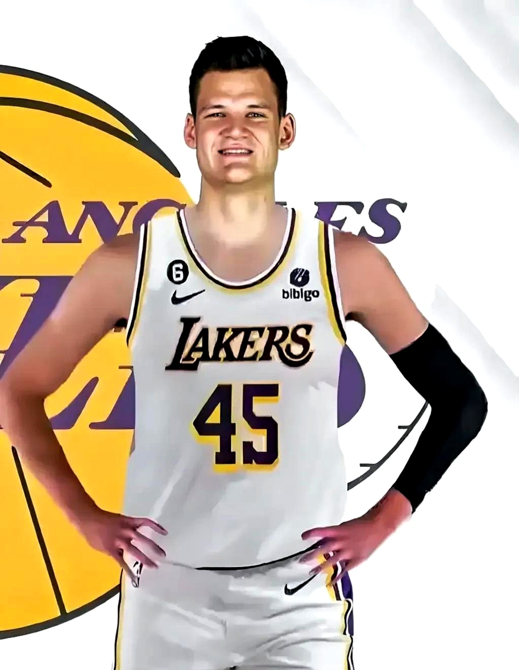 IM体育注册链接-爵士绝杀湖人,加里纳利完成帽子戏法