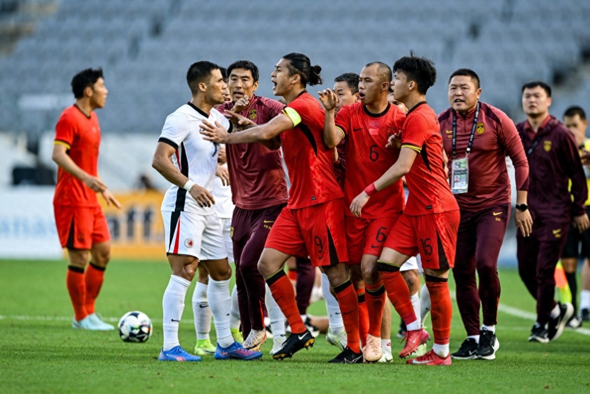 IM体育网页版登录入口-亚洲足球联赛烽火连天，强强对决令人期待