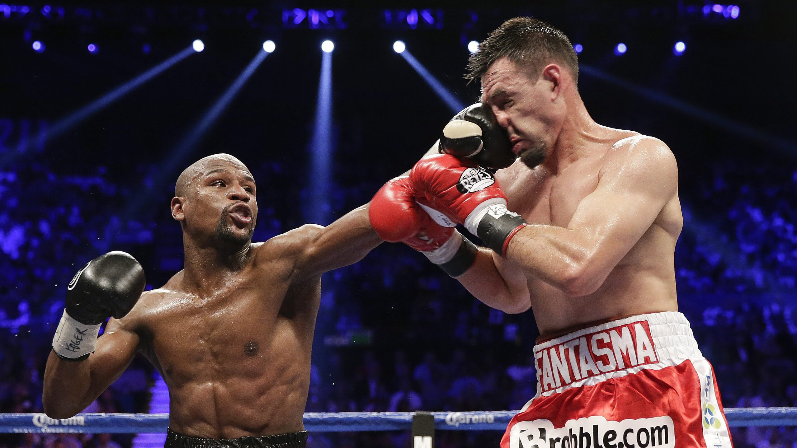 IM体育-英超争冠之夜,字母哥完成里程碑,当足球与篮球的传奇在五月交织